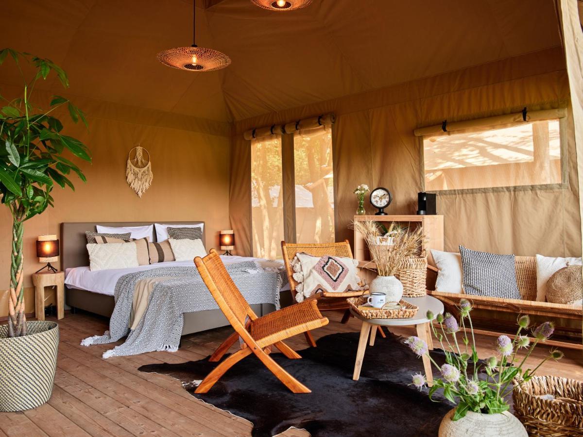 Hotel Zatoria Luxury Glamping Zator Exterior foto